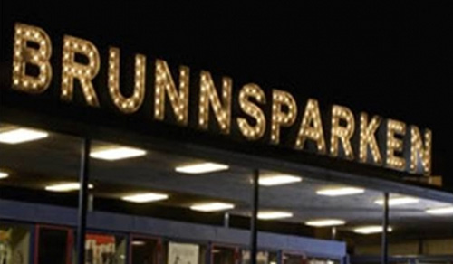 Klassiska skylten till Brunnsparken Örebro